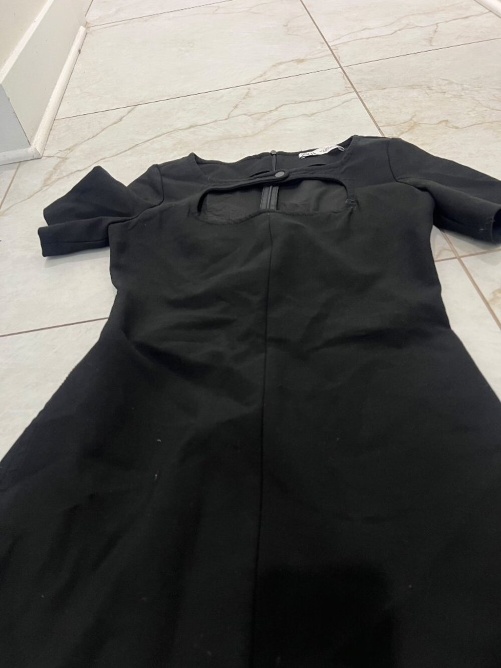 Zara Black Cut-Out Peekaboo Front Mini Dress Size S - Picture 3 of 6